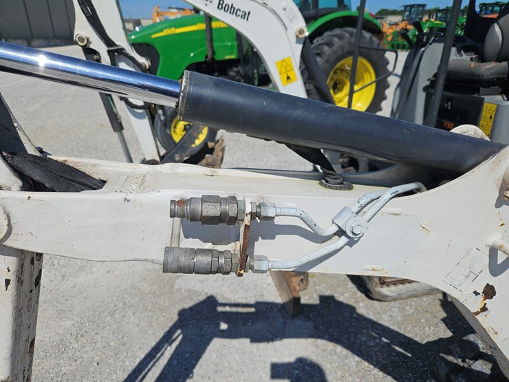 2015-bobcat-418-image-3