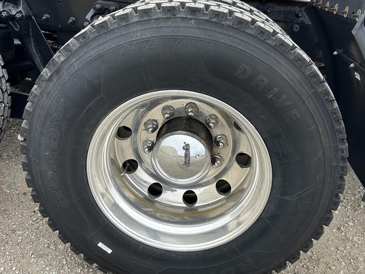 2018-kenworth-t680-image-43