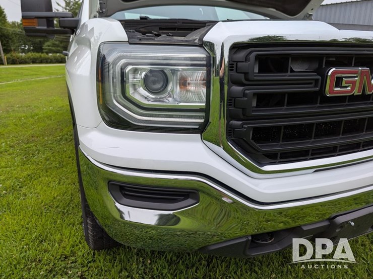 2016-gmc-sierra-pickup-(lt1366)-image-45