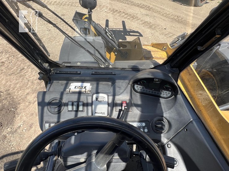 caterpillar-th514-image-17