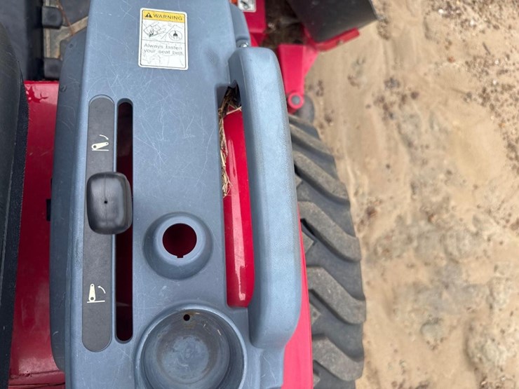 mahindra-emax-25-image-23