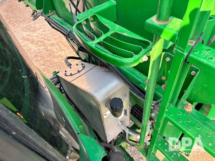 2019-john-deere-f4365-image-83