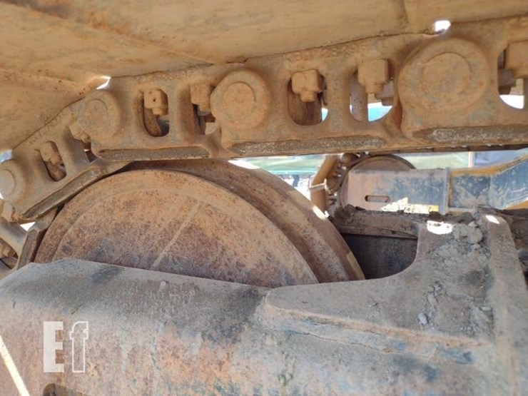 2007-hitachi-zx135us-image-37