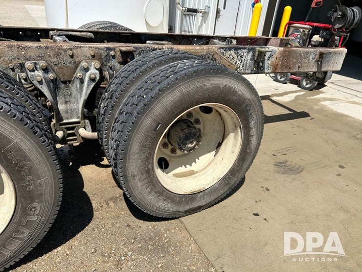 1995-kenworth-t600-image-19
