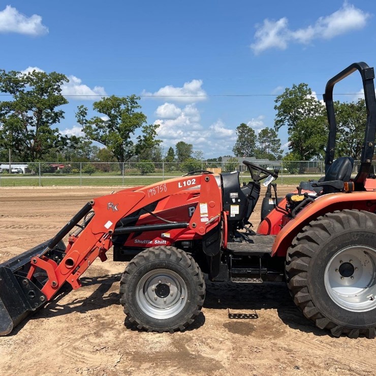 RURAL KING RK37 TRACTOR