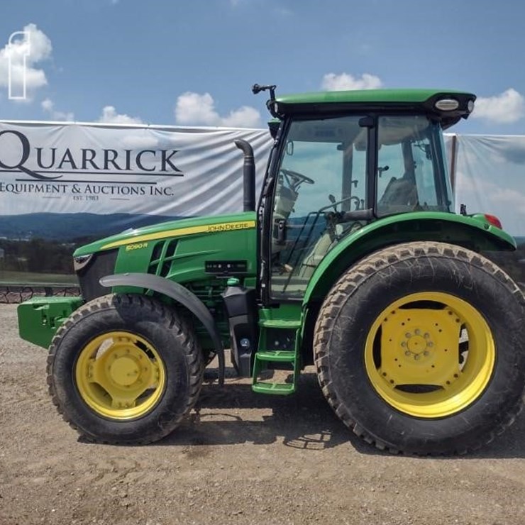 2017 JOHN DEERE 5090R