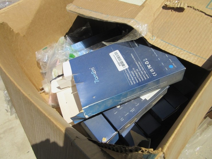 lot-of-misc-items,-image-5