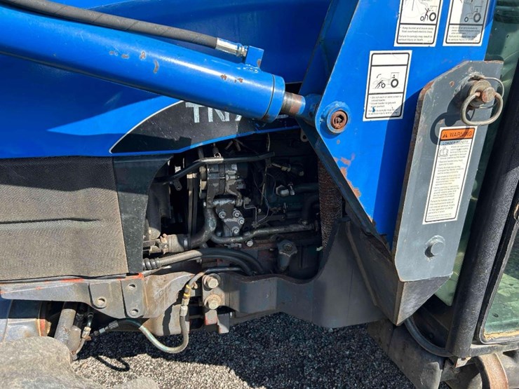 2002-new-holland-tn75s-image-12