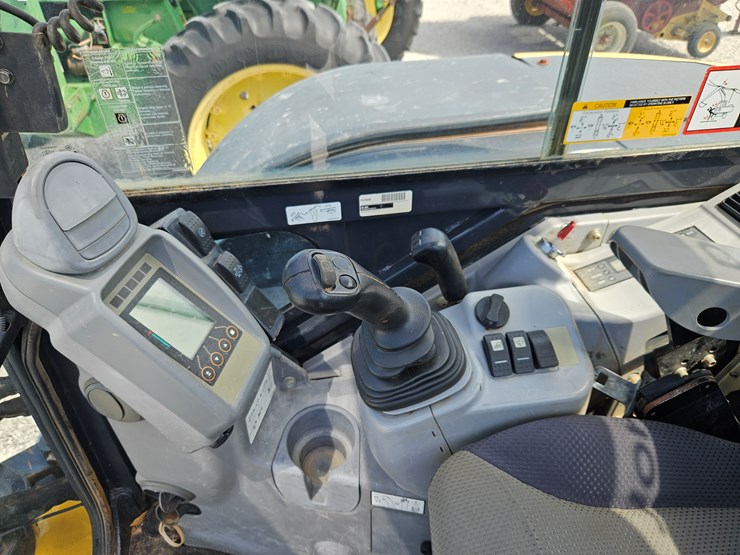 2019-deere-60g-image-11