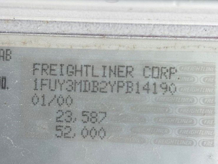 2000-freightliner-truck-(gp11021,-unit-398)-image-90