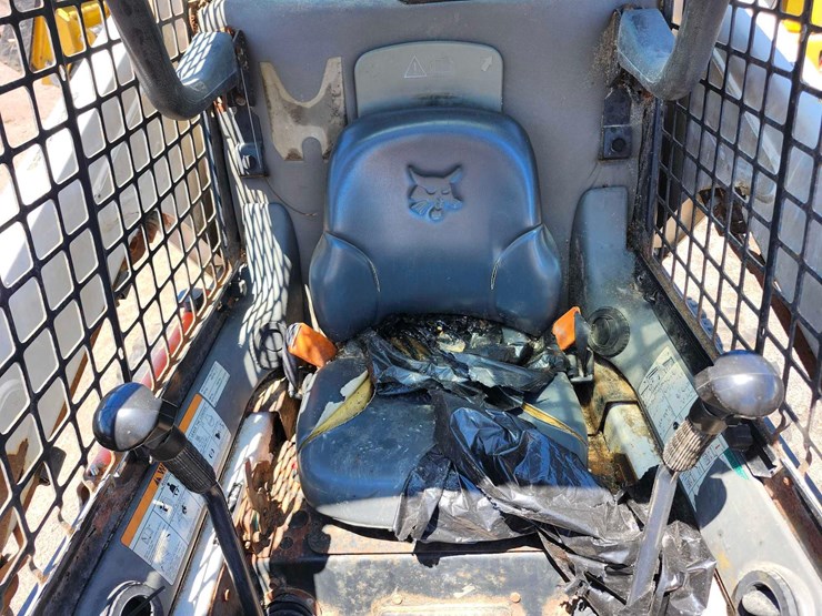 2005-bobcat-s185-skid-loader-image-10
