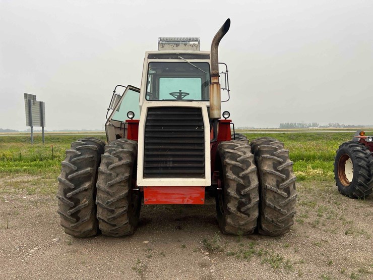 1975-case-2470-tractor-image-2