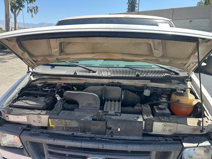 2003-ford-e150-image-7