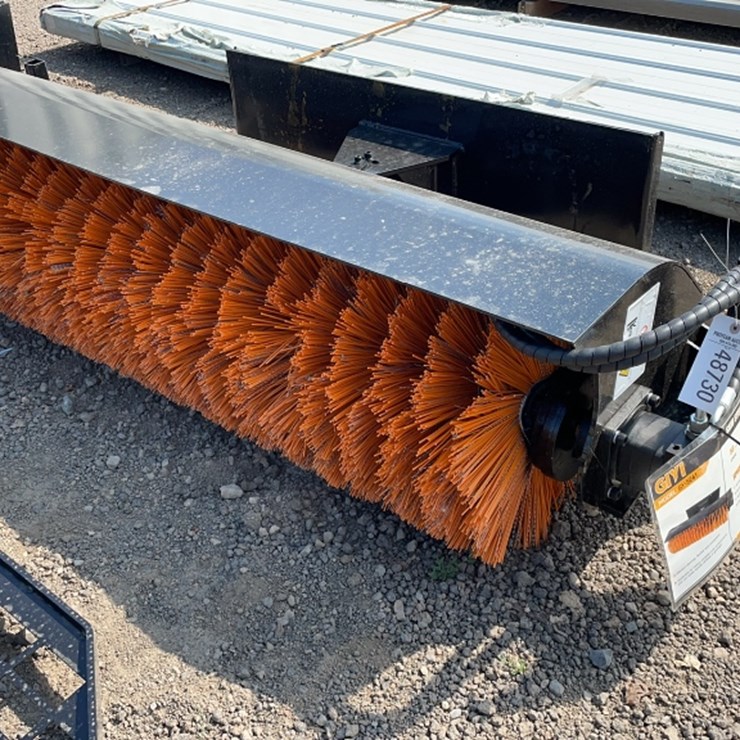 #1052 • GIYI 64" SKID STEER ANGLE BROOM