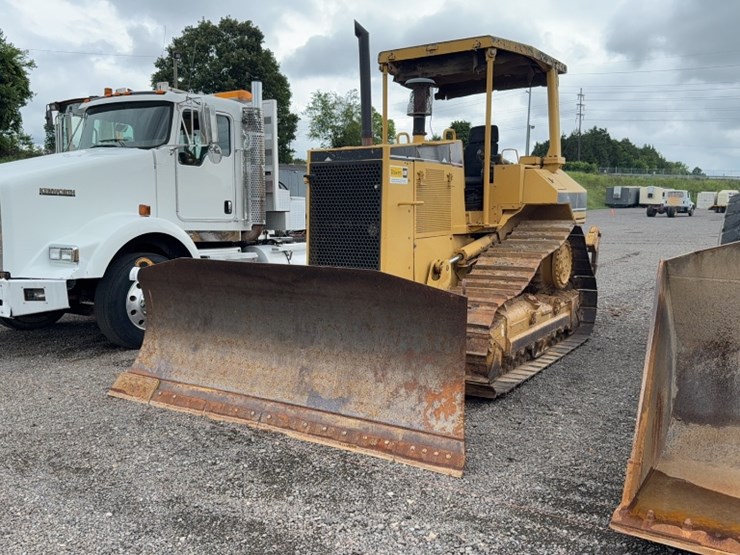 caterpillar-d5m-image-1