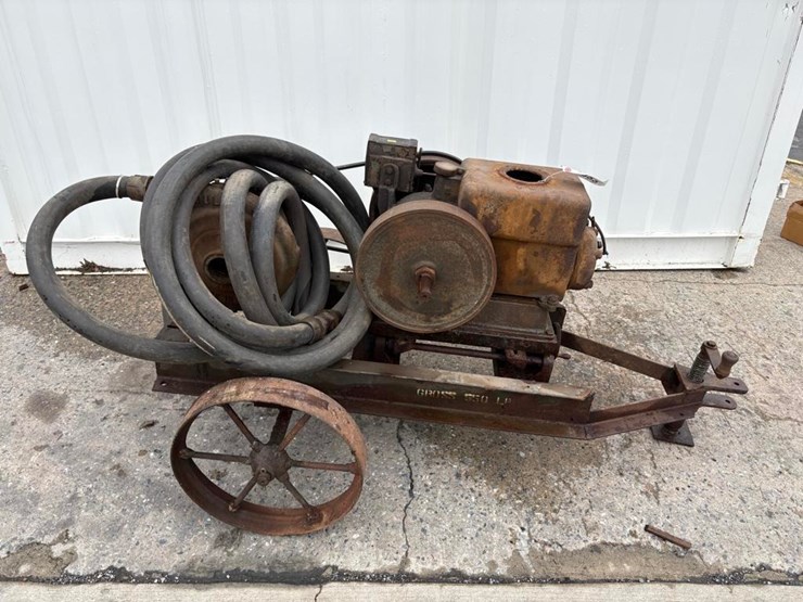 cushman--1-1/2-hp-w/pump-image-1