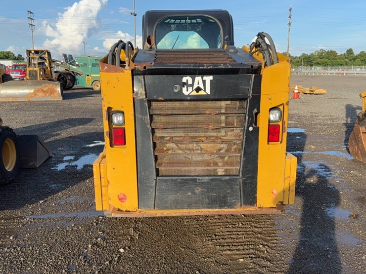 caterpillar-246-image-8