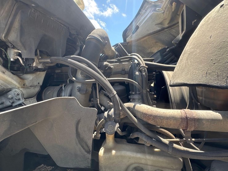 2011-international-prostar-image-22
