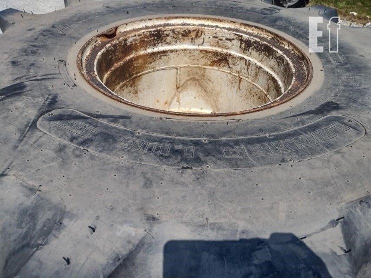 (4)-goodyear-67x34.00-wheel-loader-tires-image-3