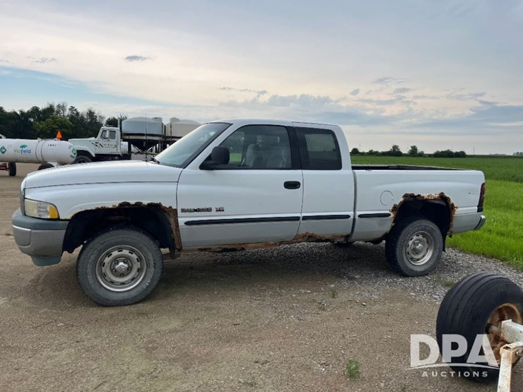 1998-dodge-ram-1500-image-16