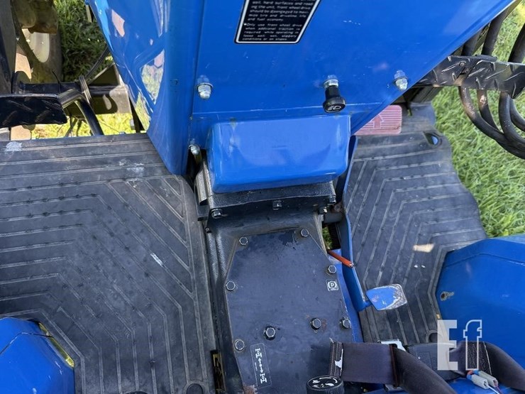 new-holland-t1510-image-13