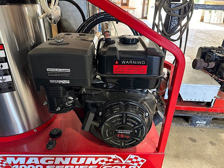 magnum-4000-gold-series-steam-cleaner-image-4