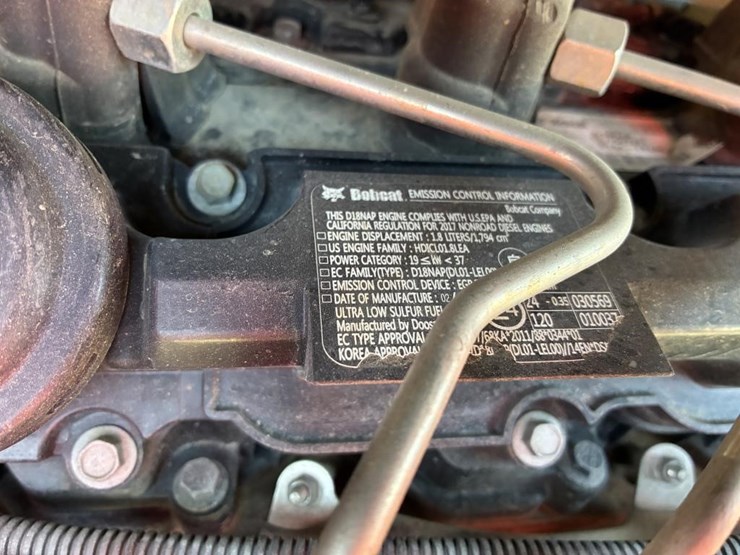 2017-bobcat-s450-image-9