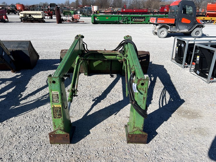 john-deere-146-image-6