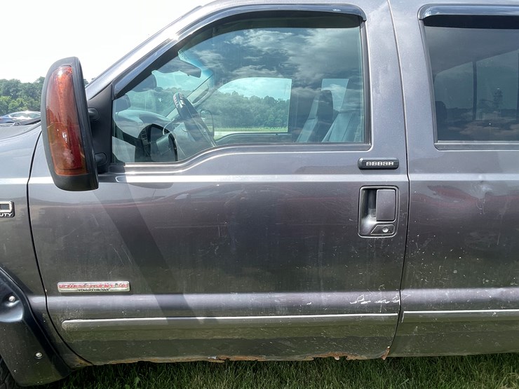 2004-ford-f350-image-45