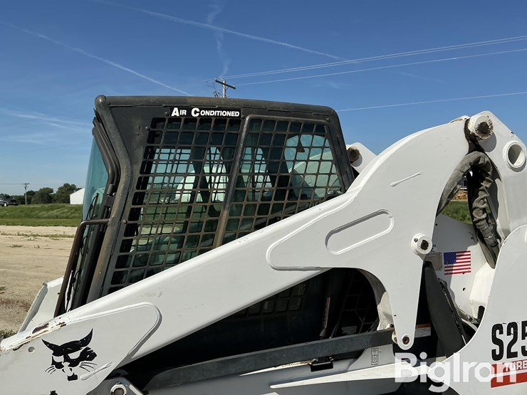 2002-bobcat-s250-image-18