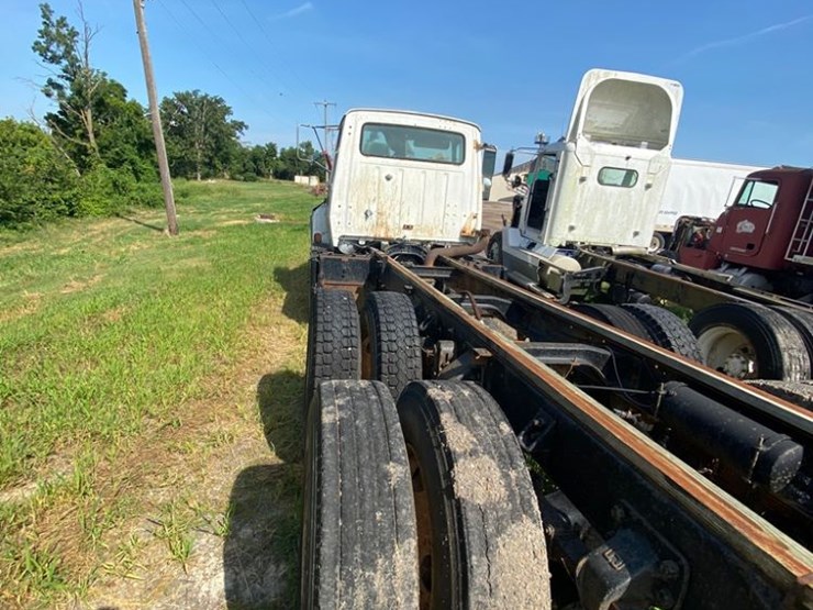 1995-ford-l9000-image-6
