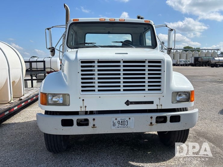 1996-international-4700-image-4