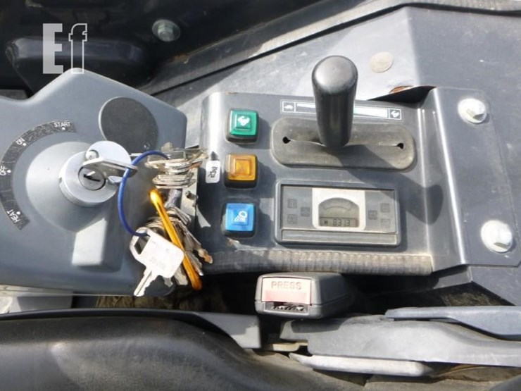 2022-deere-26g-image-9