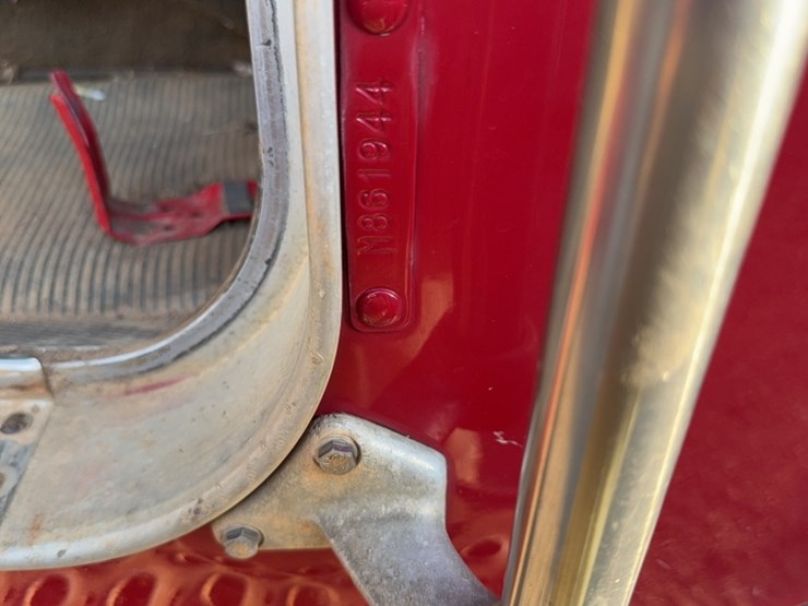 2000-kenworth-t300-image-16