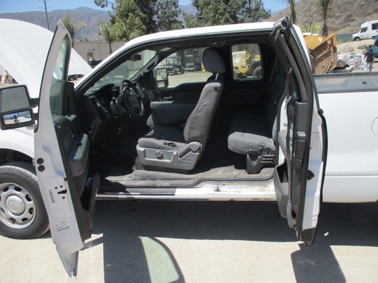 2013-ford-f150-xl-image-13