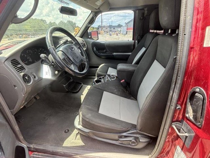 2011-ford-ranger-xlt-image-6
