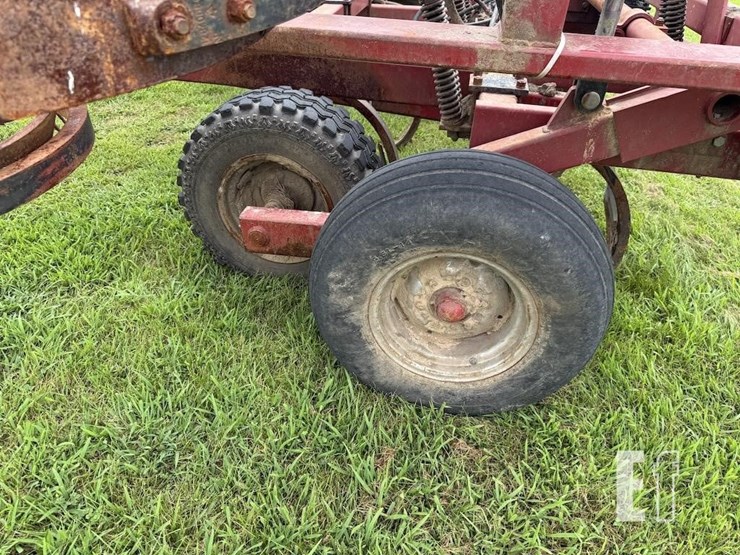 case-ih-5600-image-5