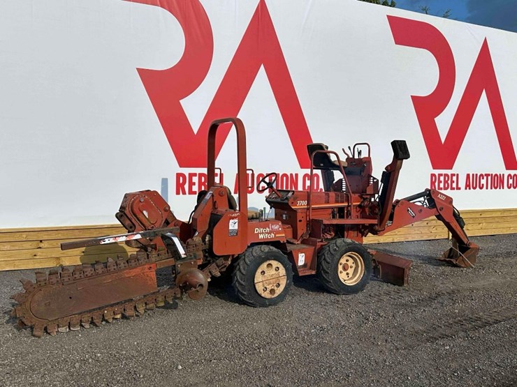 2003-ditch-witch-3700-image-6