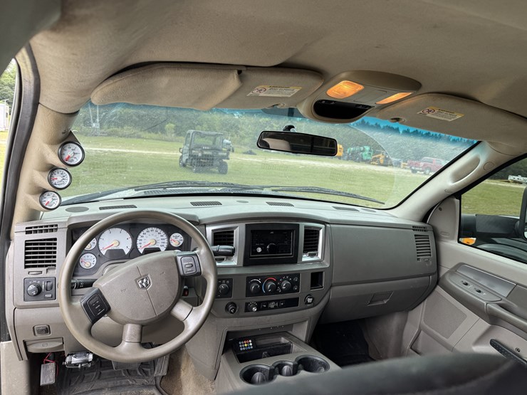 2008-dodge-ram-2500-image-19