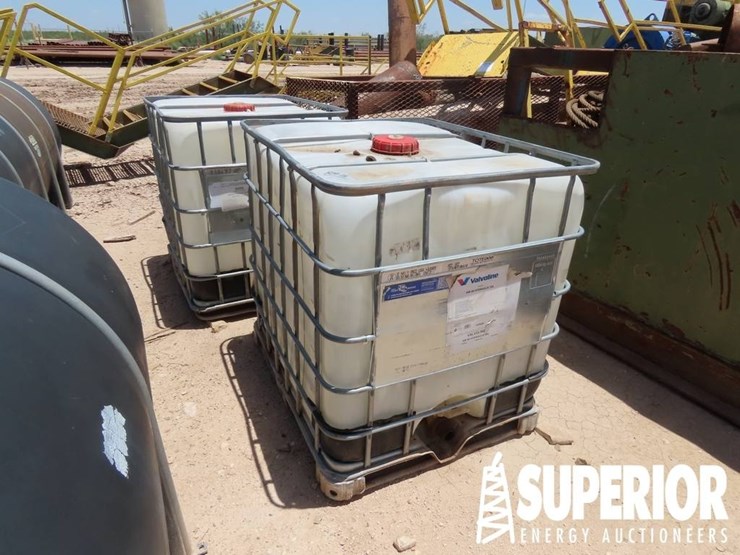 (r19-21)-(3)-1000-gal-water-tanks,-(2)-totes.-loca-image-2