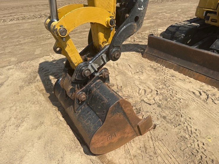 caterpillar-305e2-cr-image-13