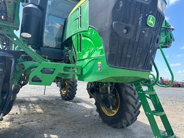 2018-john-deere-r4038-image-42