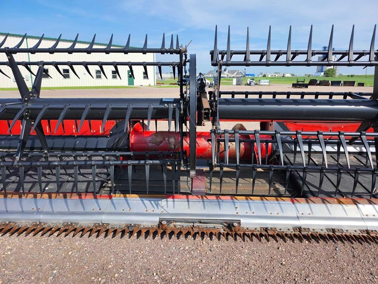 2014-case-ih-3162-image-10