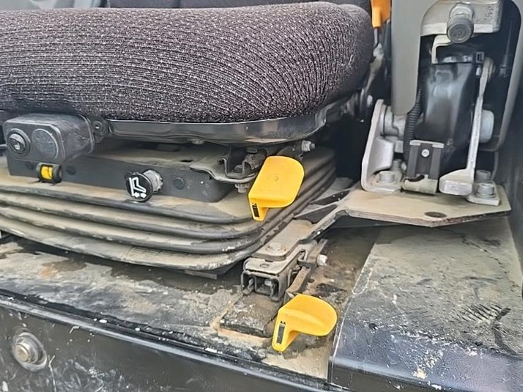 jcb-67c-1-image-52