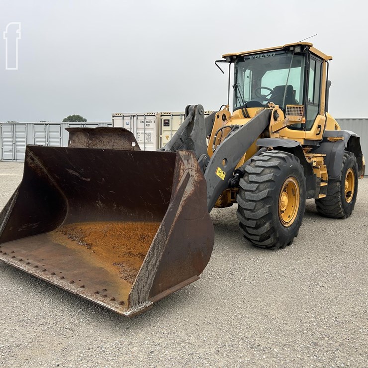 2015 VOLVO L70G