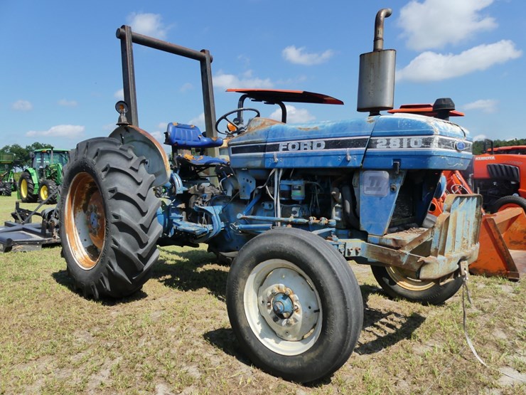 ford-2810-image-1
