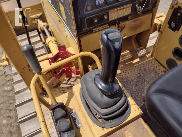 1999-caterpillar-d4c-xl-iii-image-11