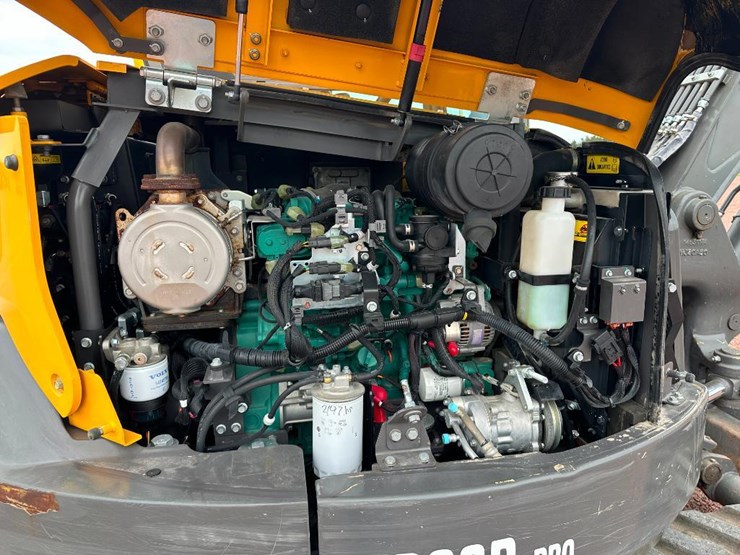 2020-volvo-ecr88d-image-29