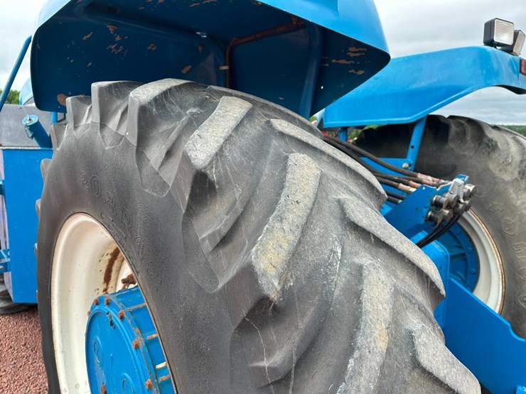2000-new-holland-9384-image-7