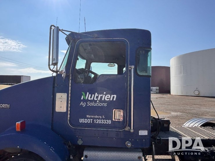 2000-kenworth-t800-image-24